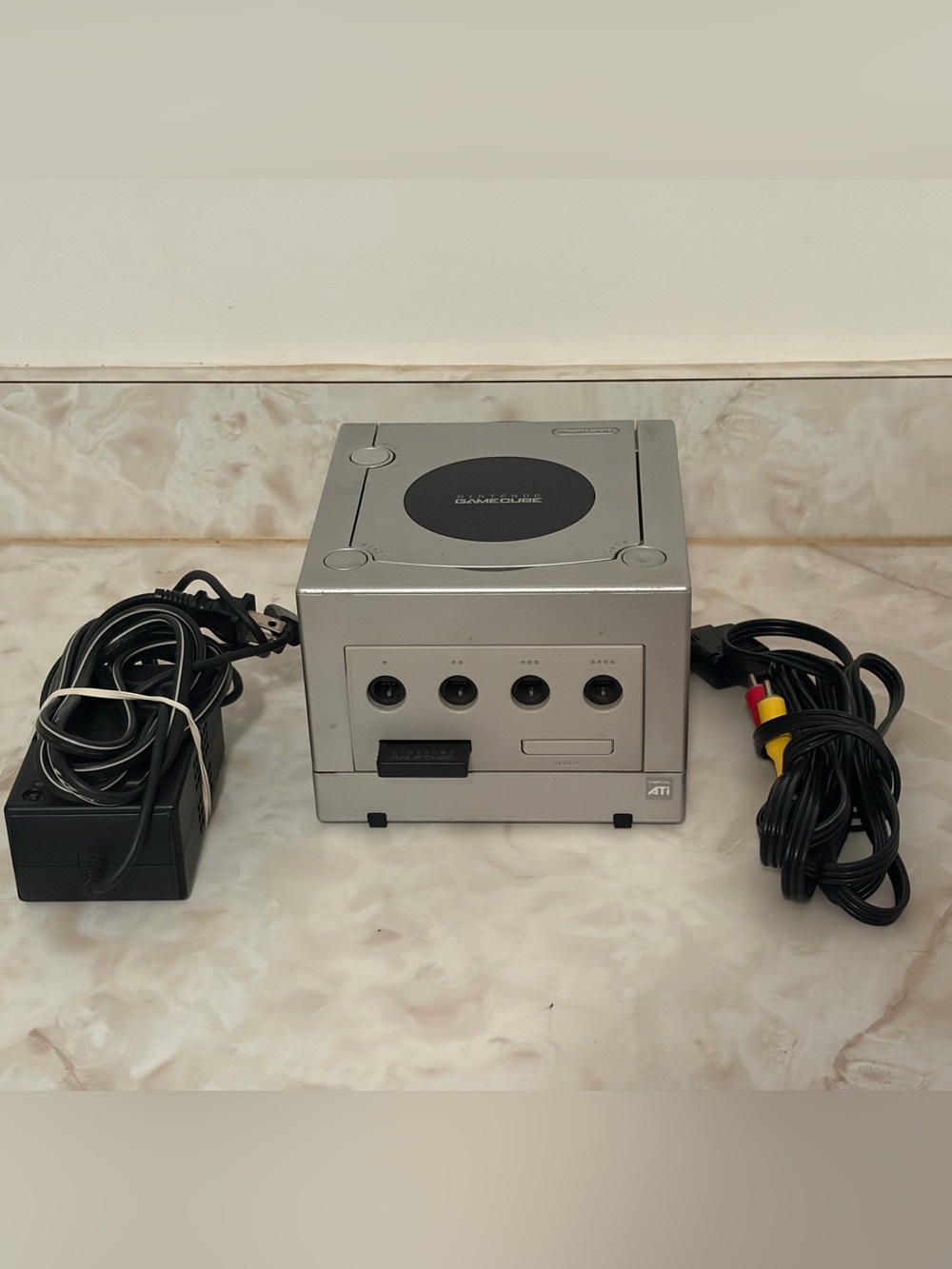 Nintendo GameCube Platinum Silver Console DOL-001 With OEM Memory Card + Cables
